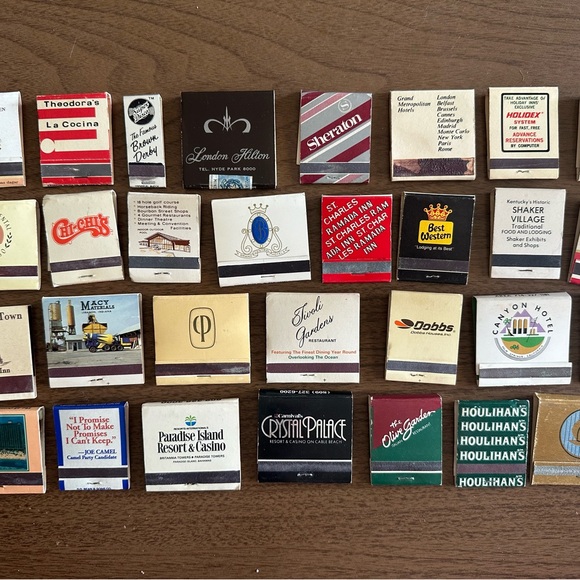 Cigar Box Filled With 30 Vintage Matchbooks - Picture 4 of 4